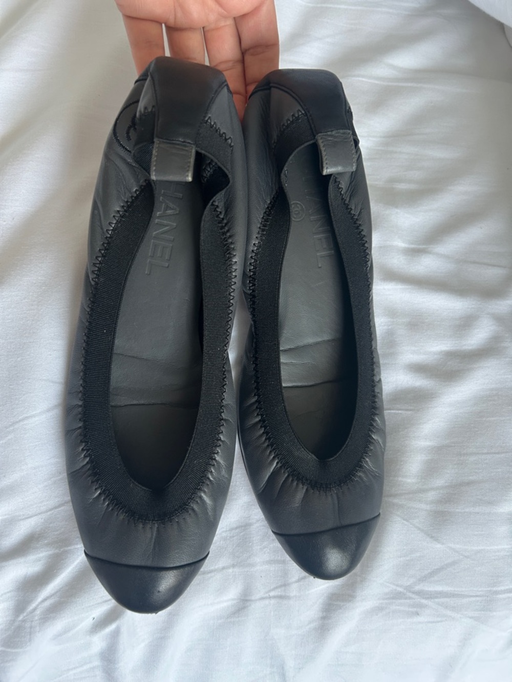 CHANEL Black Leather Elastic-Trim Ballet Flats CC Logo side